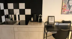 Square Rooms 8 - Image 3
