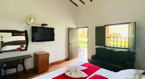 Hotel Hacienda Santa Barbara - Image 2