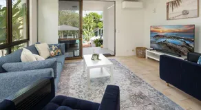 Four Pines Shelly Beach Retreat - 50m to the Beach! - Image 2