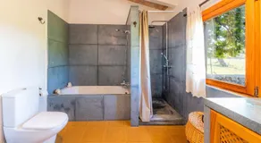 Can Sua - Image 2