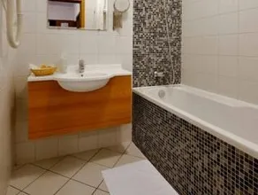 PREMIUM Business Hotel Bratislava - Image 4