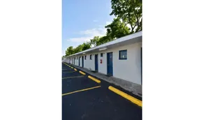 Motel 19 By Capital O Baytown I-10 - Image 3