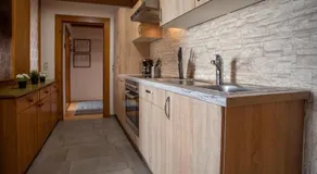 Traditional Old Town Apartment - Image 2