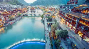 Fenghuang Sulv Yunzhu River View Homestay - Image 5