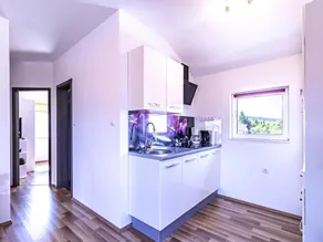 Apartment in Bilice near Krka National Park - Image 4
