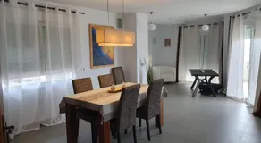 Espacioso Apartamento En Primera Línea Del Mar - Image 5