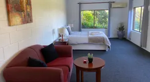 Lavender House - Image 2
