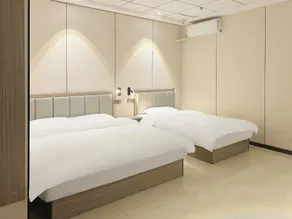 Enjoy Express Hotel - Image 4