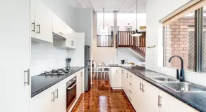 Charming Getaway Steps from Attractions & Amenities - Image 3