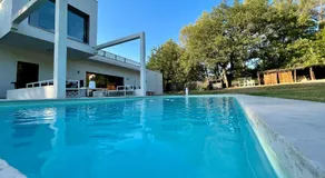 Jacasse Retreat - Elegant Architect Villa Nestled in Provencal Forest - Image 2