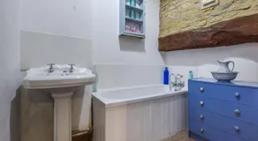 Butts Farm - Image 3
