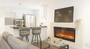Bright 2 Bed Basement Near Square One Mall Family Friendly Stay - Image 2