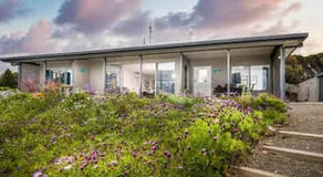 Emu Bay Holiday Homes - Image 5