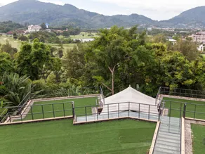 Studio apartments on a hill - Image 5