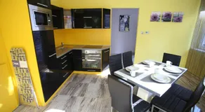 Centrum Lux Apartman - Image 5