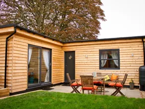 Mountlands Lodge - Image 1