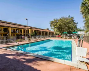 Quality Inn Gainesville near University - Image 2