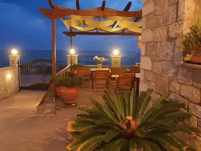 Pleiades seaside residences in Mani - Image 3