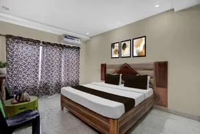 SPOT ON NN Hotel - Image 2