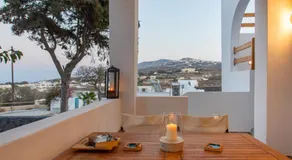 Santorini Villatzio Suites - Image 4