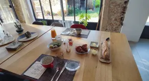 La Coquille, chambre douillette auprès d'un élevage d'escargots - Image 3
