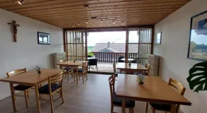 Chambre privée conviviale et familiale avec terrasse | Vue jardin - Image 3