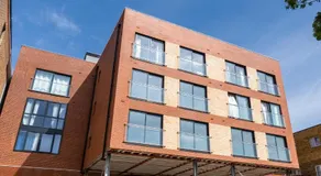 Hemel Apartments - Lilac Luxe - Image 3