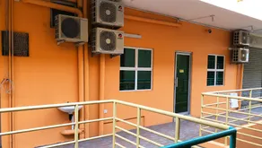 DJumbo Hotel - Image 4