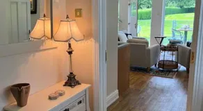 Adorable one bedroom apartment with balcony - Image 2