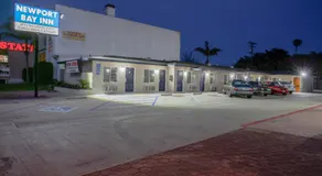 Newport Bay Inn - Image 2