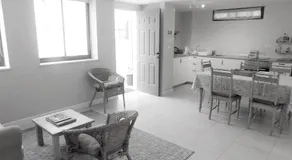 Desert Rose Room - Image 4
