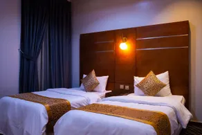 AHLIN TWO SERVICED APARTMENTS - Image 5