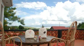 Alison & Dave's Guesthouse - Image 2