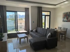 F35-Spa, Gym, Pool, Netflix Included/Central - Image 2