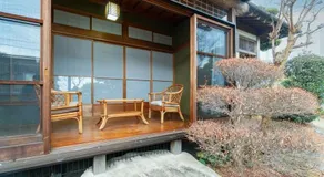 Dazai-fu Japanese-style residence Spacious 5LDK for up to 16 people Enjoy a comfortable stay with 2 parking spaces and 3 bathrooms - Image 5