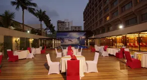 Dolphin Hotel - Image 3