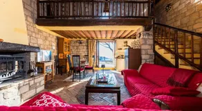 Country Villa with Netflix and Swimming Pool - Image 2