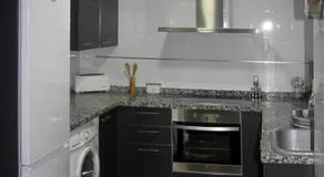 Holiday Apartments Malvarrosa Beach - Image 5
