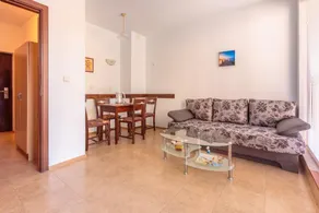 Beautiful apartment- 5 min from the beach! - Image 4