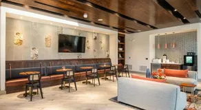 Beautiful Cozy Suite | Gym & Pool | DART Access - Image 4