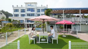 Yangyang Monti Pet Spa Pension - Image 2