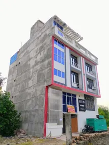 Hotel Earth International - Image 4
