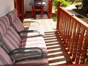 Chloe's Cottage Self-Catering - Image 2