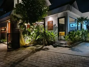 Padinis Villa & Coffee - Image 4