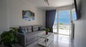 Zinovia's guest house - Image 2