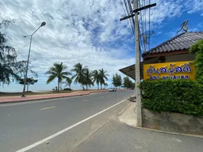 Jansawat Beach Pranburi - Image 4
