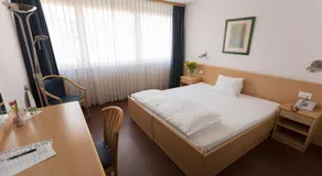 Hotel Metropol - Image 2