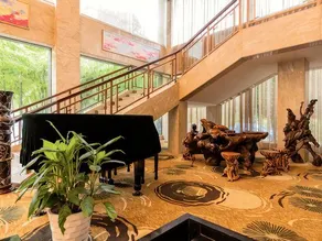 ZheShang ShiMao Yulong Hotel - Image 2