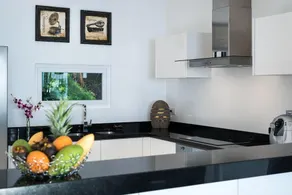 The Beach House Apartment - Image 5