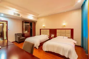 Xingren Tianli Hotel - Image 2